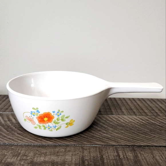 Corning Ware P-82-B Wildflowers Spring Bouquet Floral Pan Handle Dish 1 1/2 Pint - Picture 1 of 8